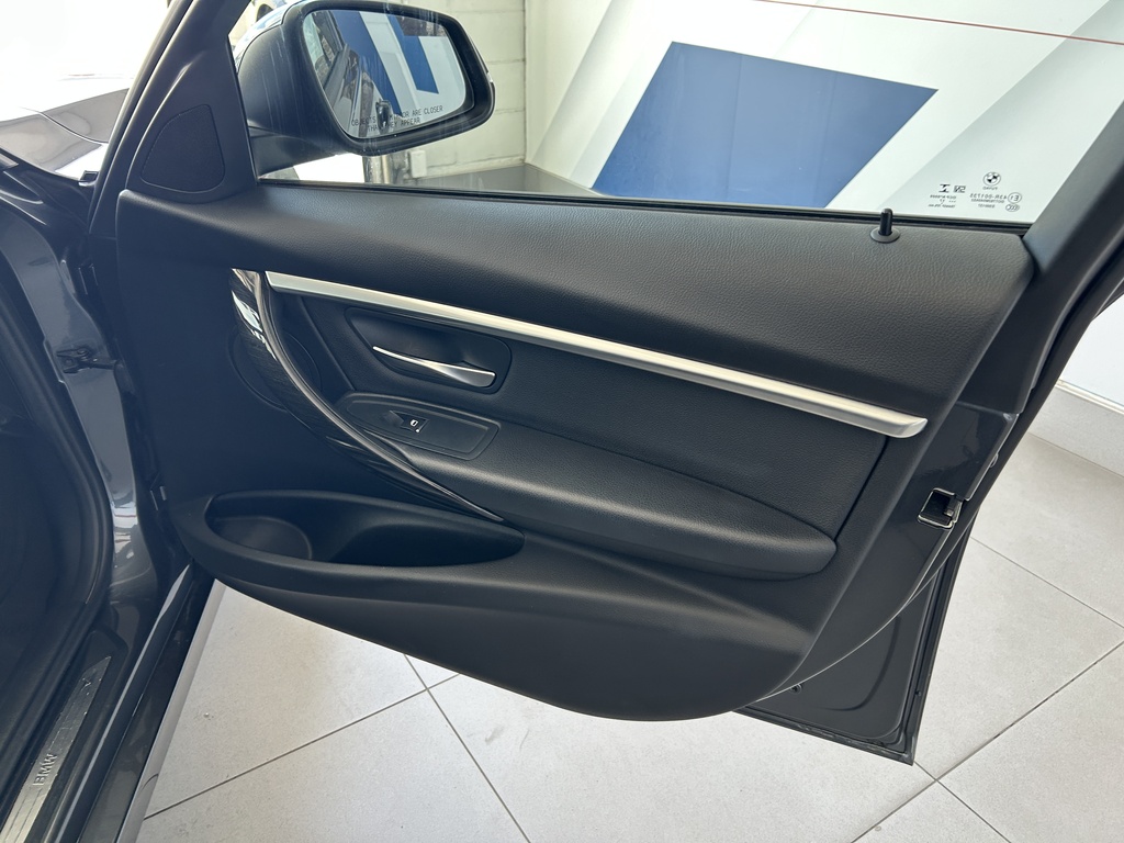 2018 BMW 330i xDrive, 温哥华, 全款车