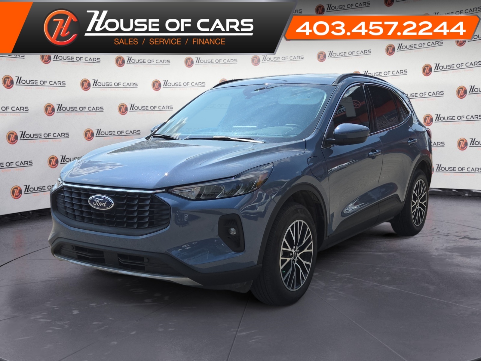 2025 Ford Escape PHEV FWD Plug in Hybrid Leather Seats Bluetooth