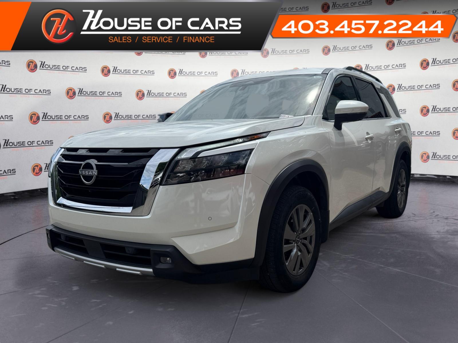 2024 Nissan Pathfinder SV 4WD Backup Camera Heated Seats Bluetooth