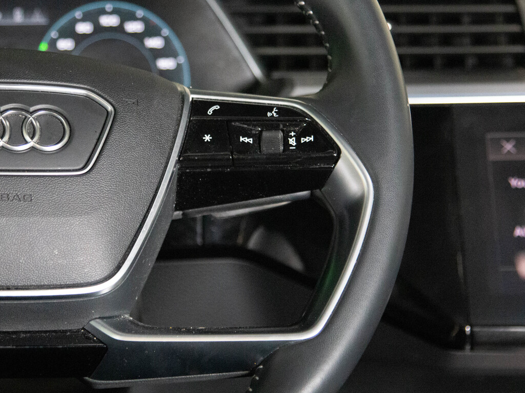 2021 Audi e-tron 55 Technik, Toronto, Cash