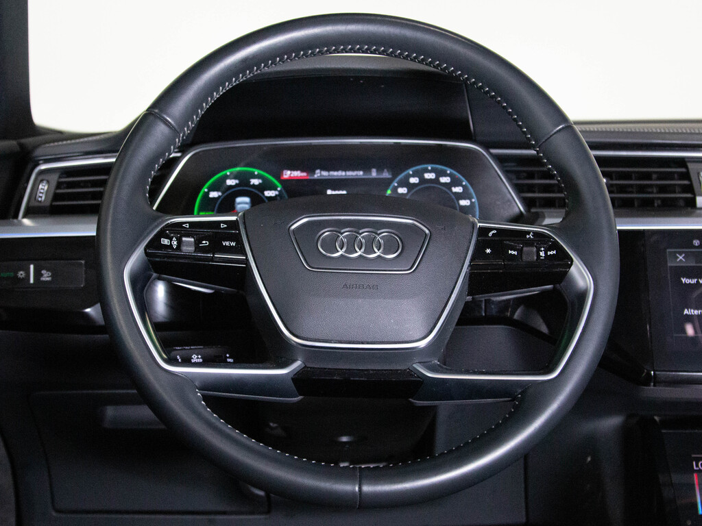 2021 Audi e-tron 55 Technik, Toronto, Cash
