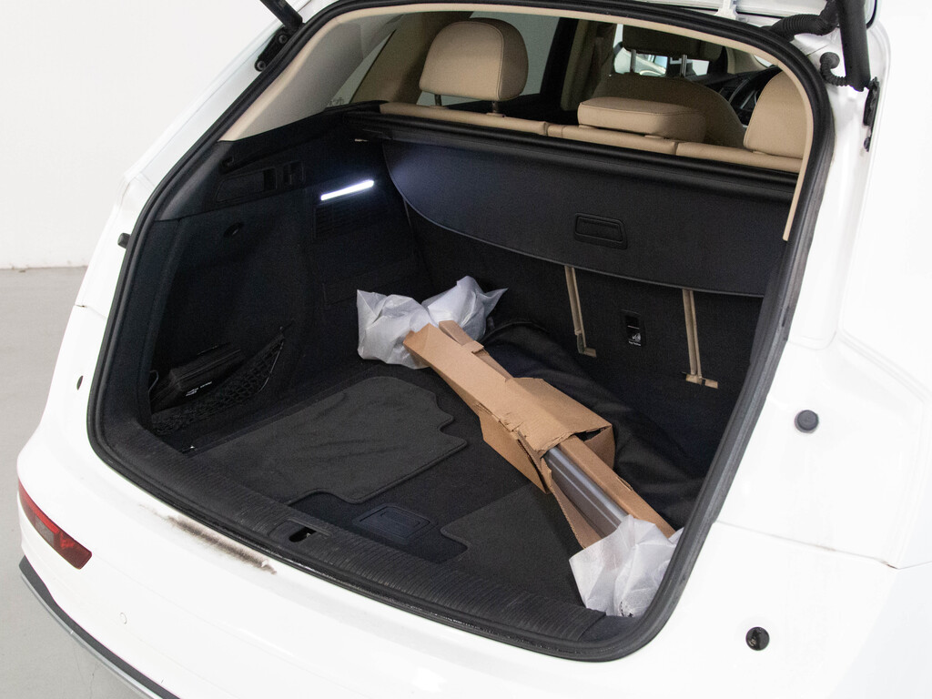 2022 Audi Q5 45 Komfort, Toronto, Cash