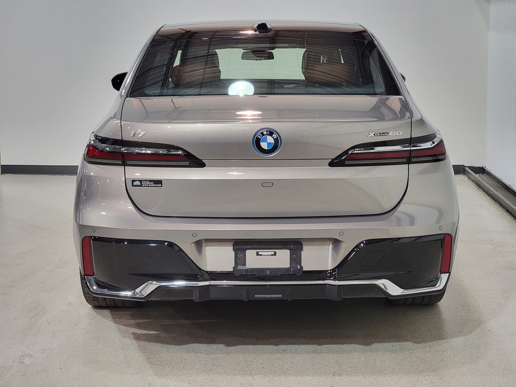 BMW i7 2023