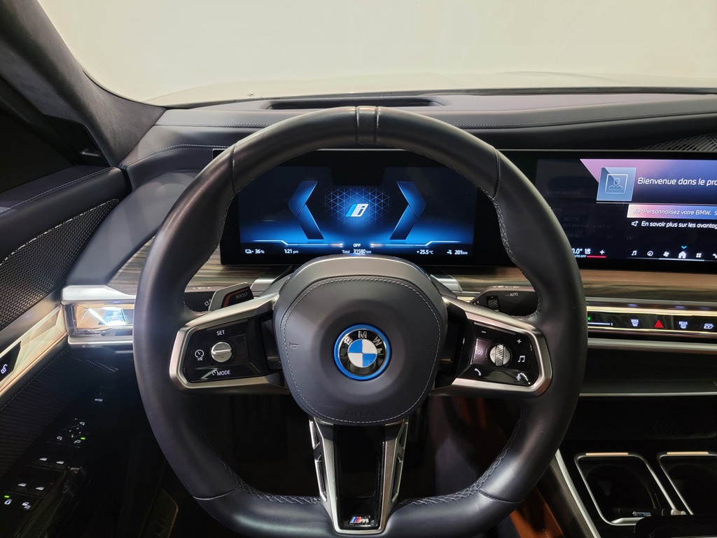 BMW i7 2023
