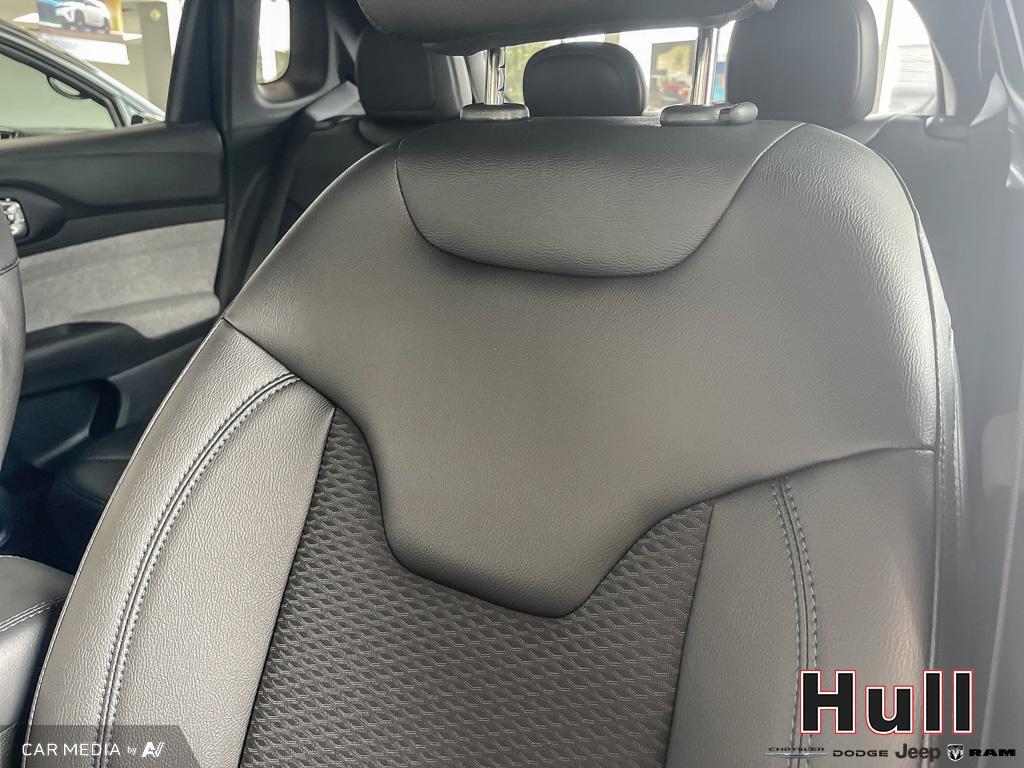 2025 Jeep Compass North, Toronto, Cash