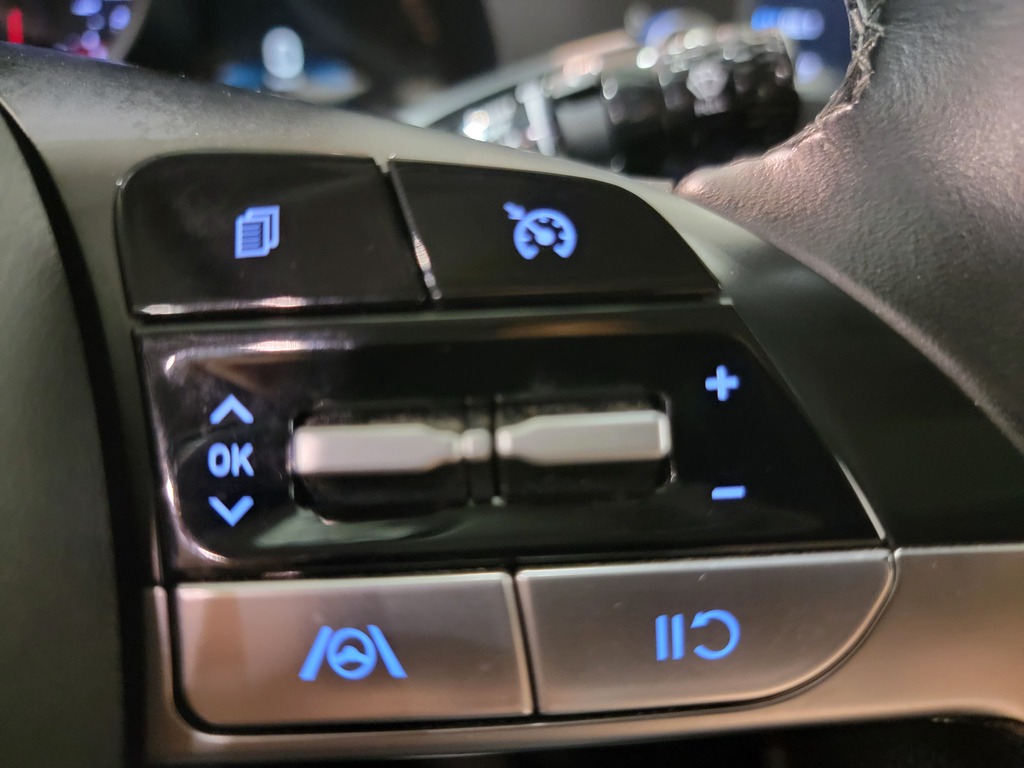 Hyundai Elantra 2022