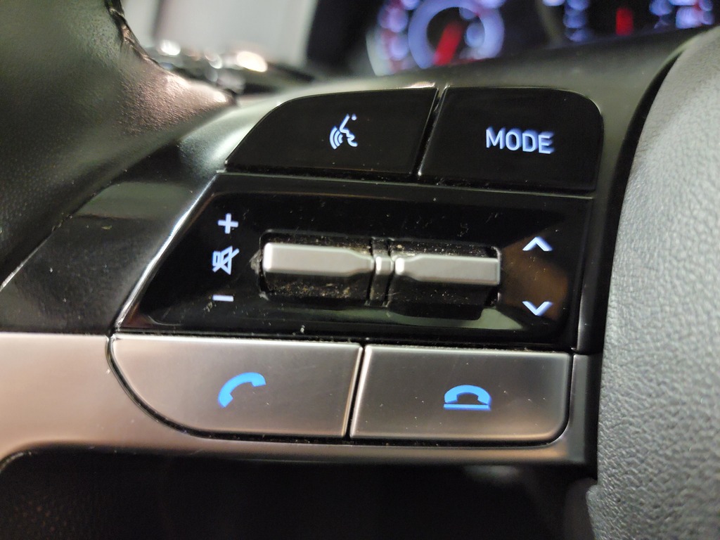 Hyundai Elantra 2022