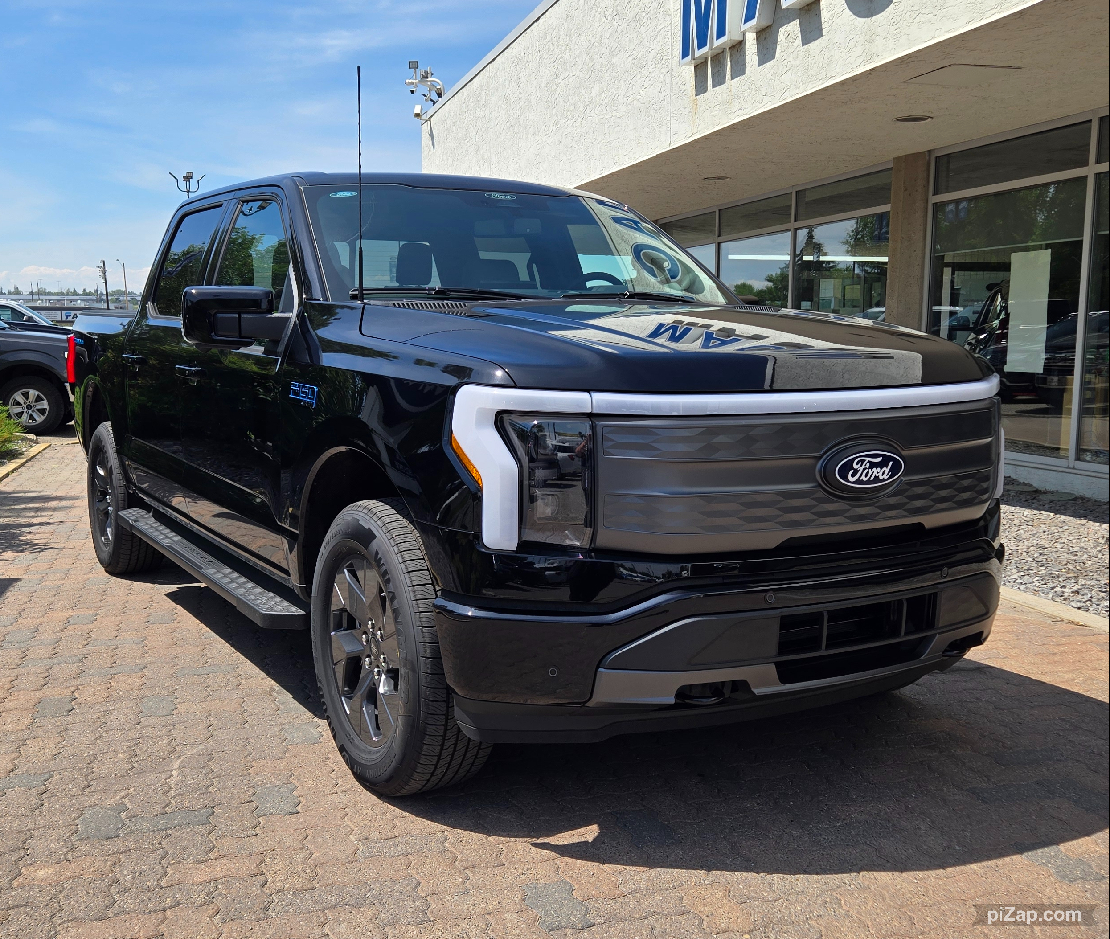 2025 Ford F-150 Lightning