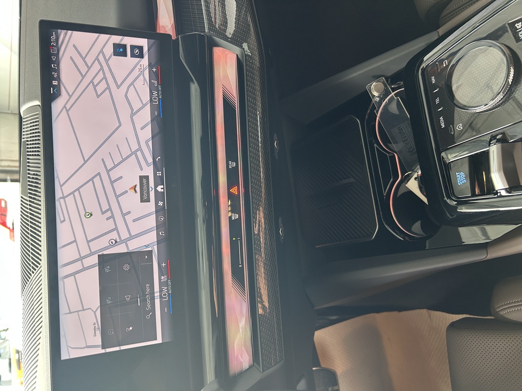 2025 BMW i5 xDrive40, 温哥华, 全款车