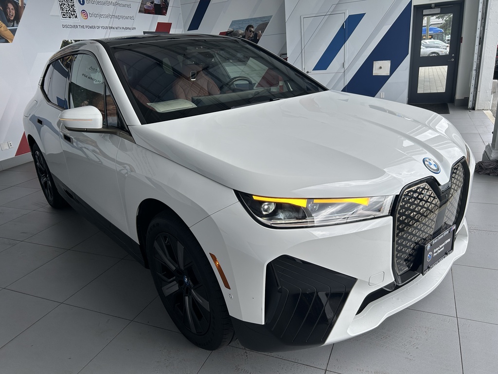 2025 BMW iX xDrive50, 温哥华, 全款车