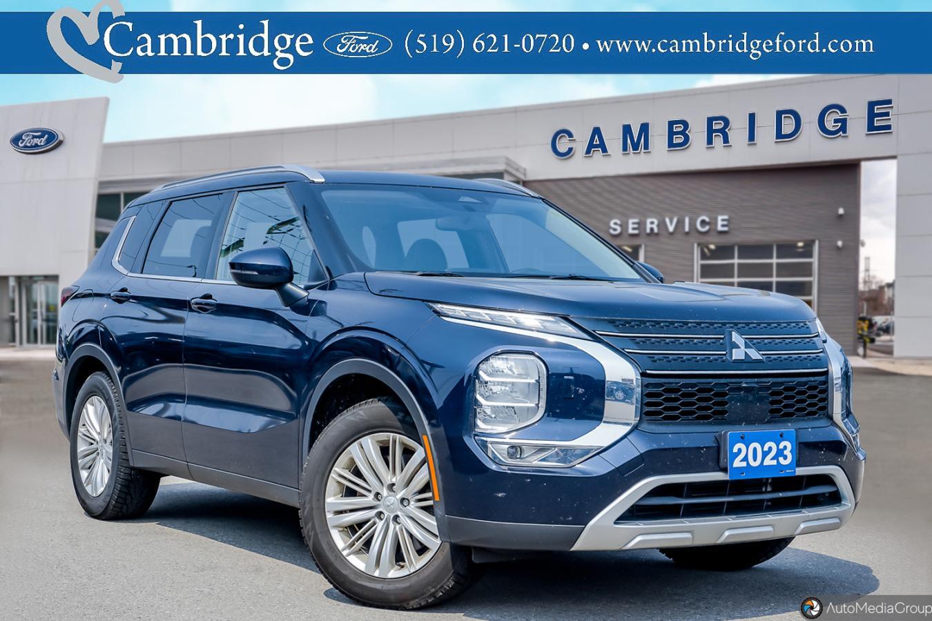2023 Mitsubishi Outlander SE - PANO ROOF! REAR CAM! 3RD ROW! HTD OPTIONS!