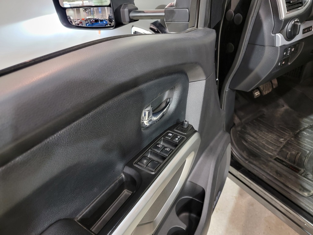 Nissan Titan 2017