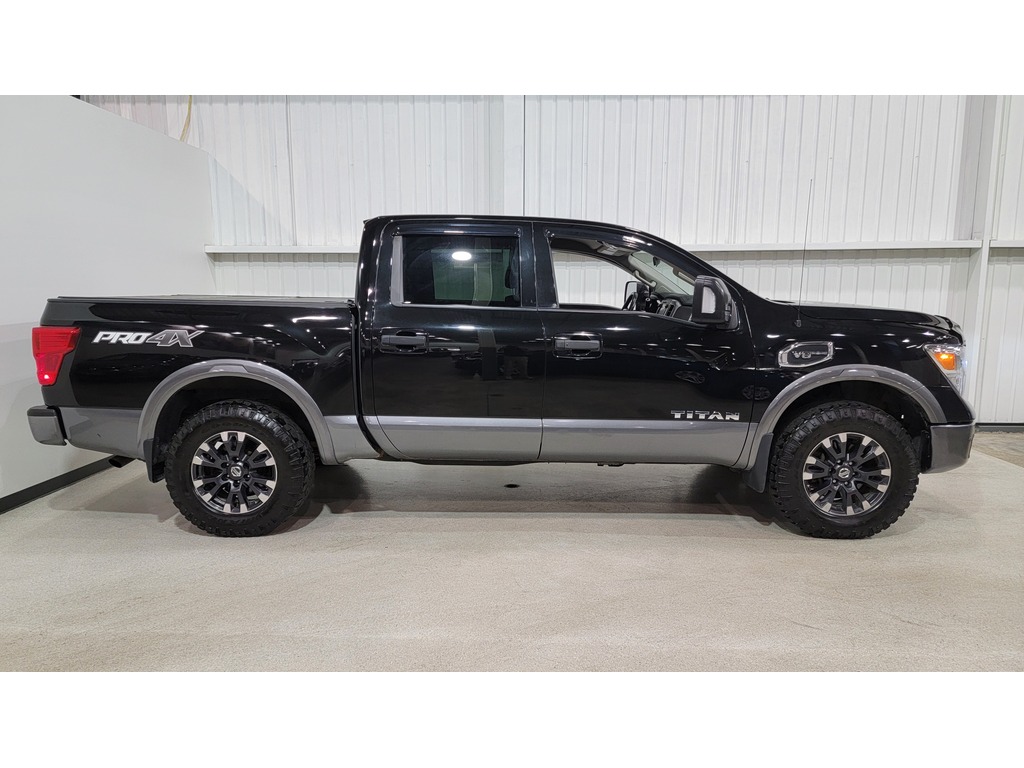Nissan Titan 2017