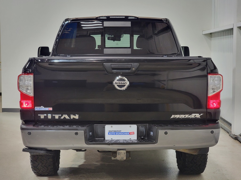 Nissan Titan 2017