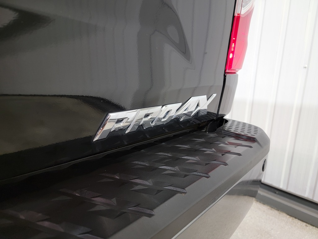 Nissan Titan 2017