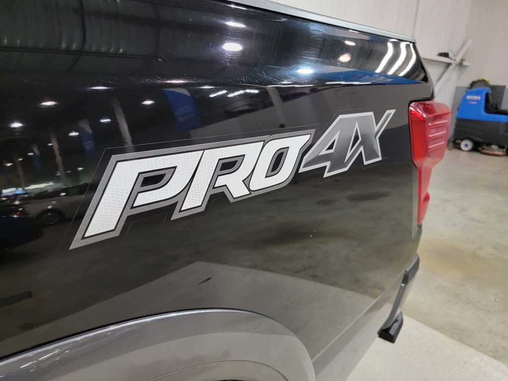 Nissan Titan 2017