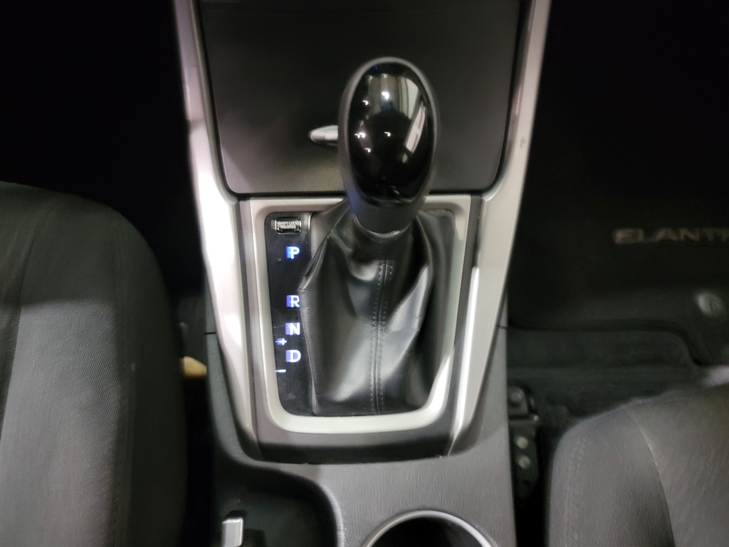 Hyundai Elantra 2015