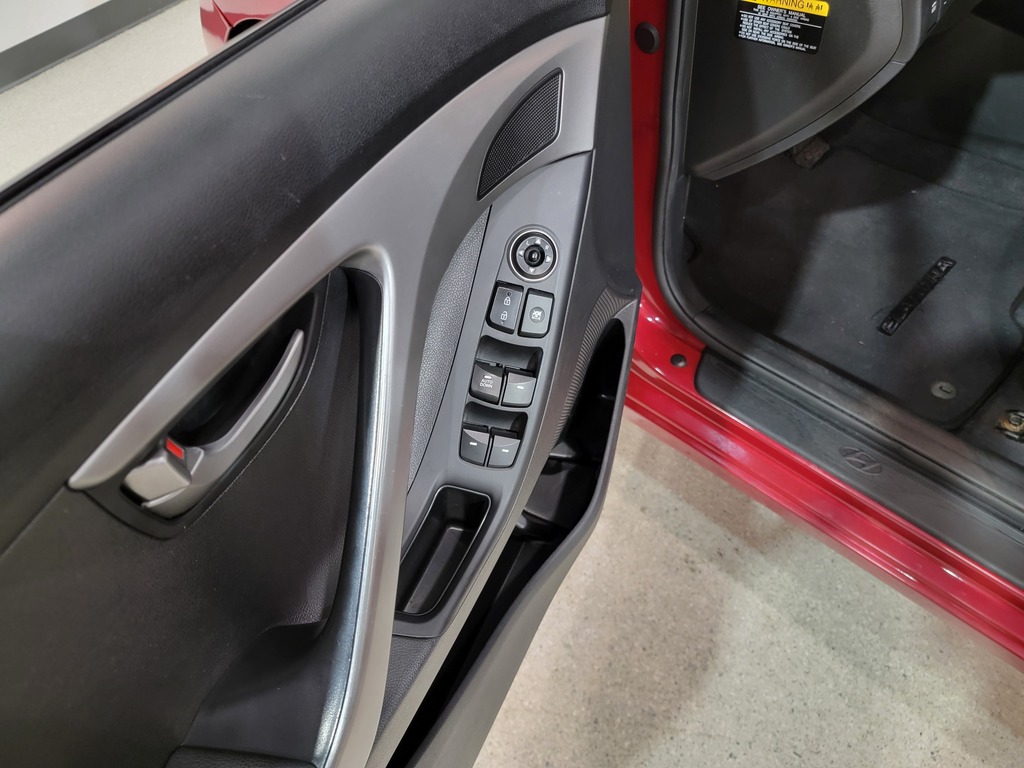 Hyundai Elantra 2015