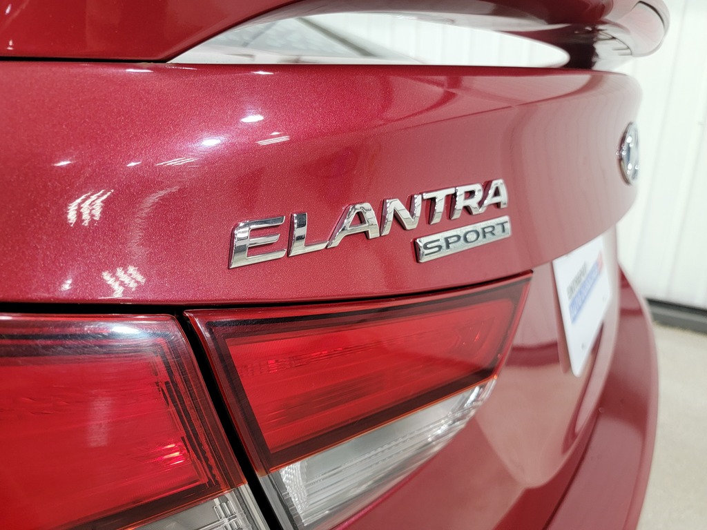 Hyundai Elantra 2015