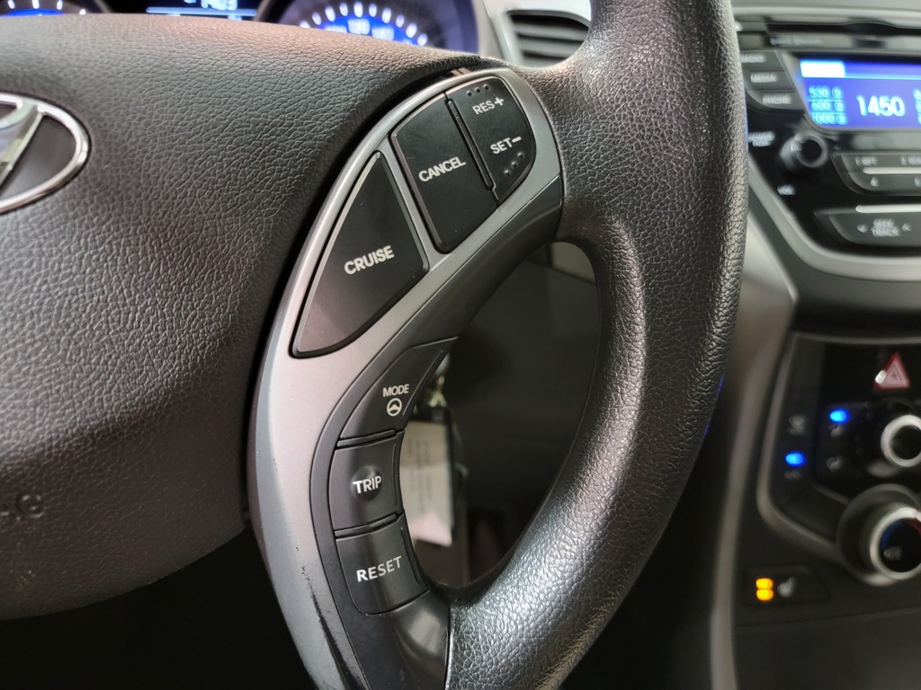 Hyundai Elantra 2015