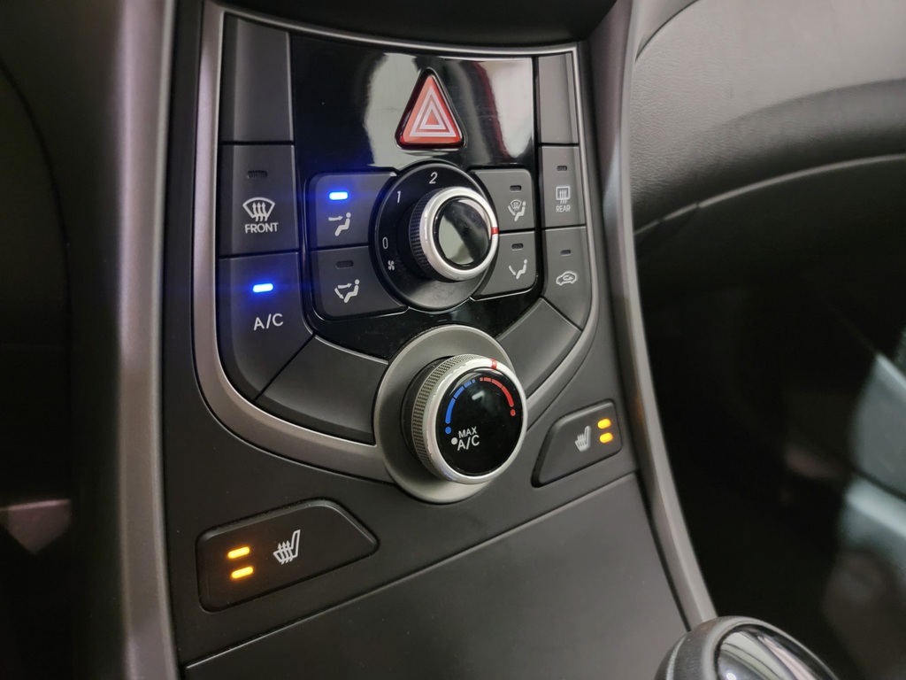 Hyundai Elantra 2015