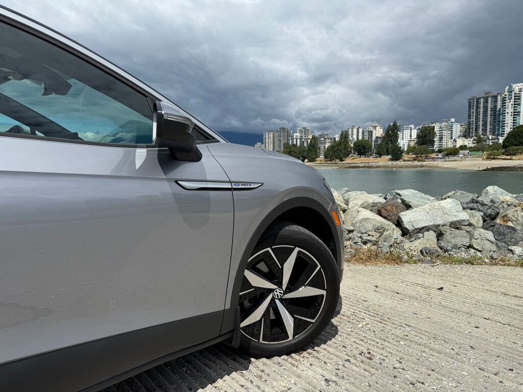 2023 Volkswagen ID.4 Pro, Vancouver, Cash