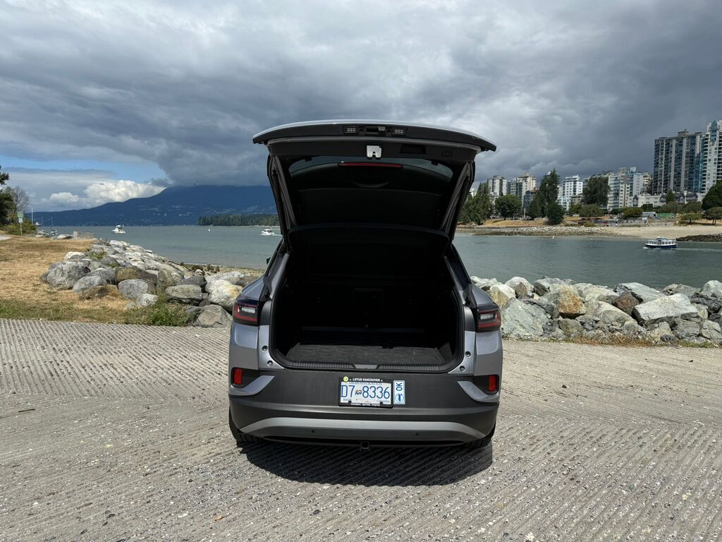 2023 Volkswagen ID.4 Pro, Vancouver, Cash