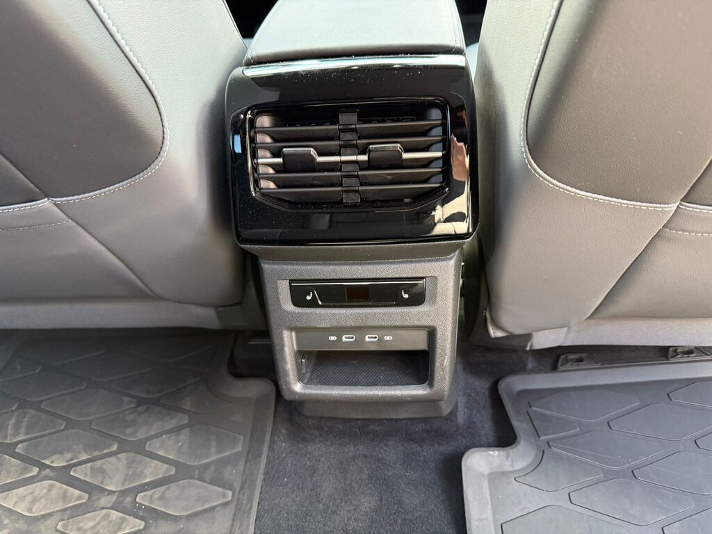 2023 Volkswagen ID.4 Pro, Vancouver, Cash