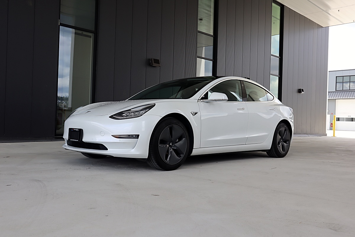 2020 Tesla Model 3 Standard Range Plus RWD