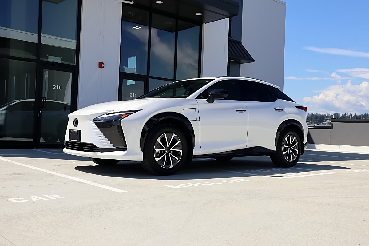 2023 Lexus RZ RZ 450e AWD