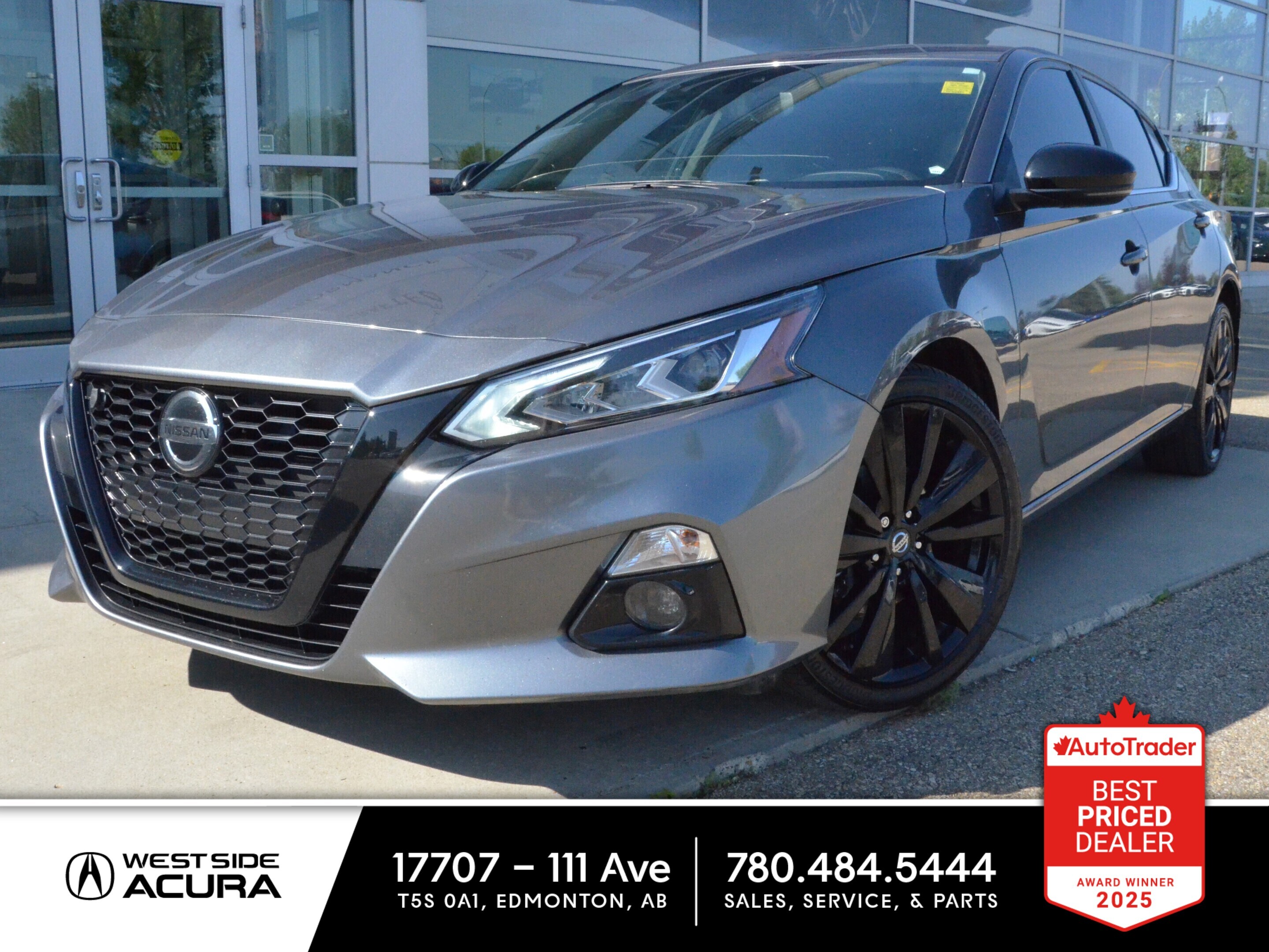 2022 Nissan Altima 2.5 SR Midnight Edition | 2 SETS OF TIRES