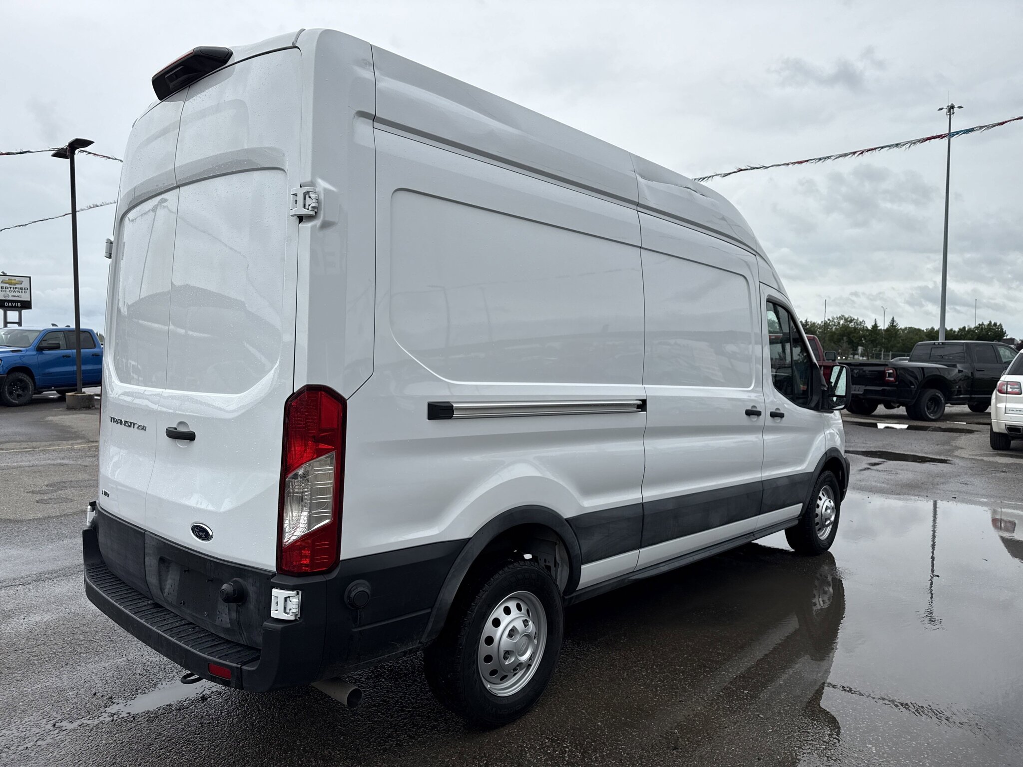 2024 Ford Transit Cargo Van