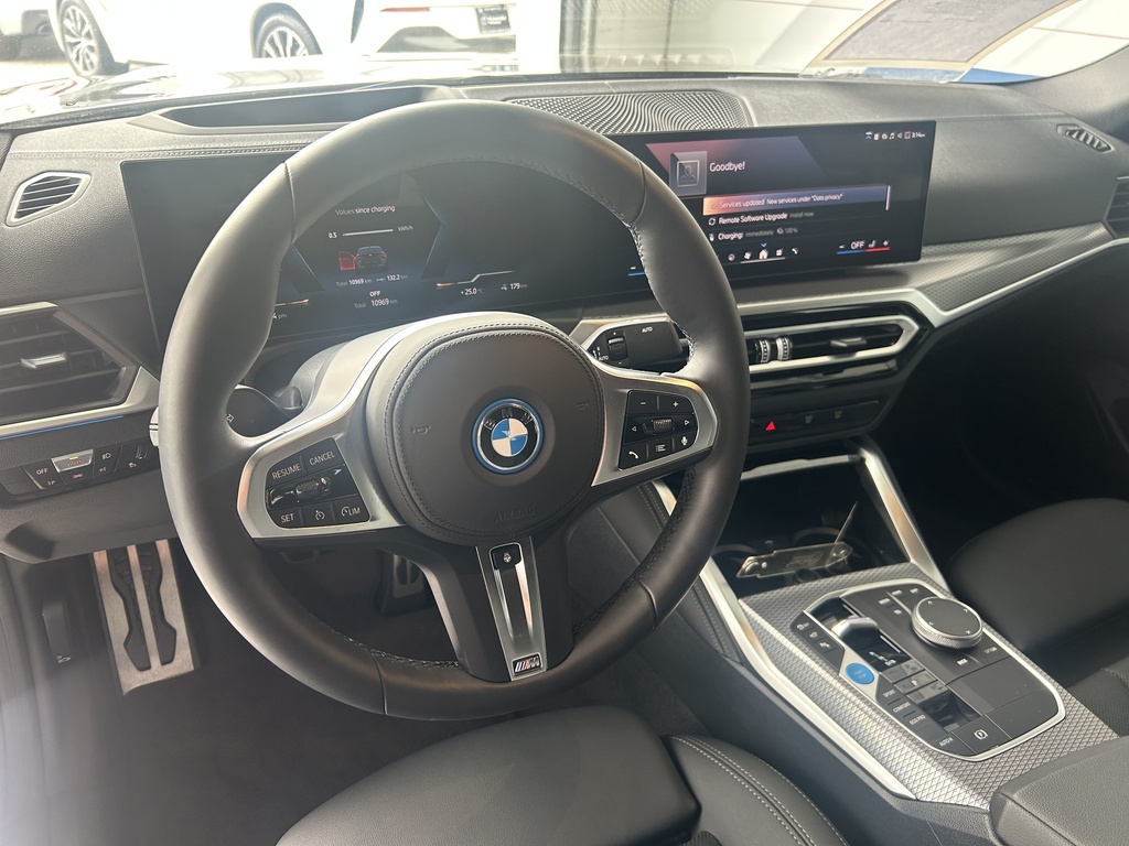 2024 BMW i4 xDrive40, 温哥华, 全款车