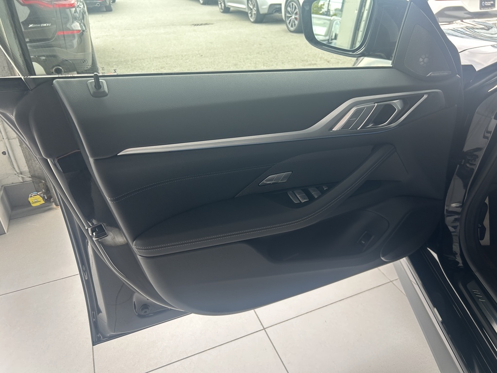 2024 BMW i4 xDrive40, 温哥华, 全款车