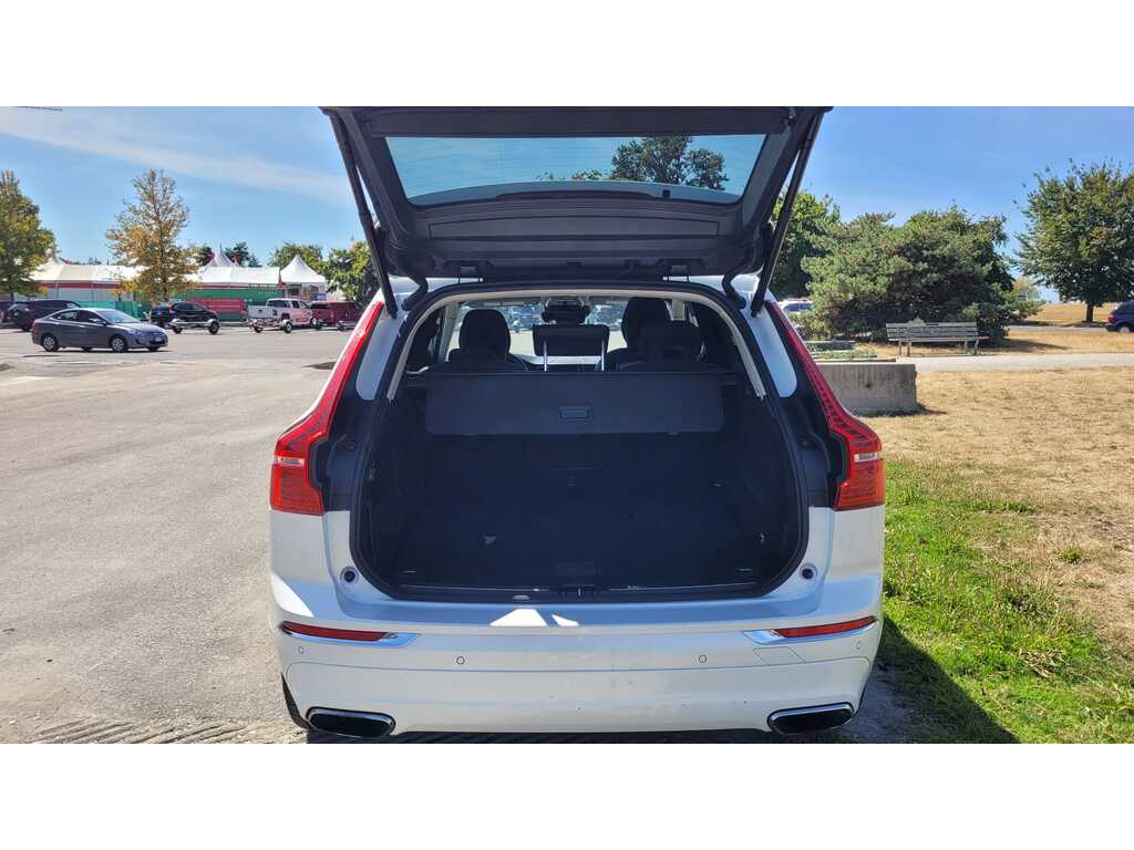 2019 Volvo XC60 Hybrid T8 Inscription, 温哥华, 全款车