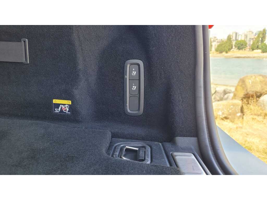 2019 Volvo XC60 Hybrid T8 Inscription, 温哥华, 全款车
