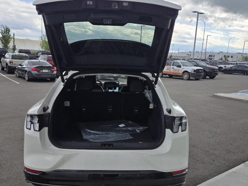 2025 Ford Mustang Mach-E