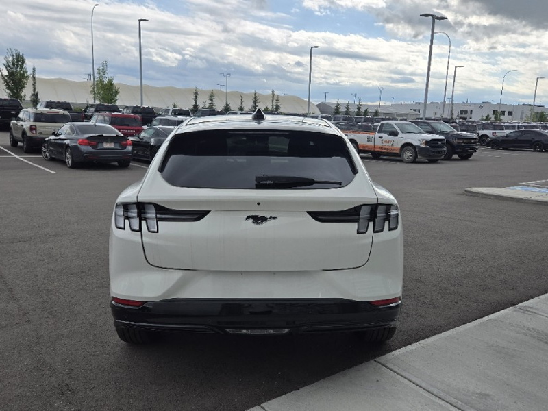 2025 Ford Mustang Mach-E