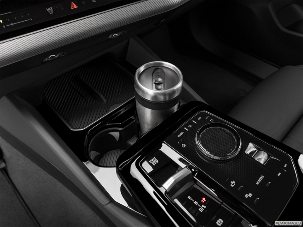 2025 BMW 530i xDrive, 温哥华, 全款车