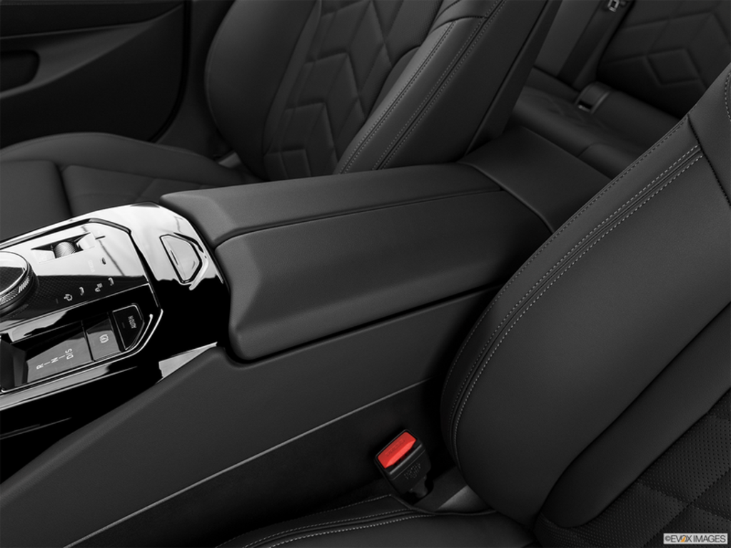 2025 BMW 530i xDrive, 温哥华, 全款车