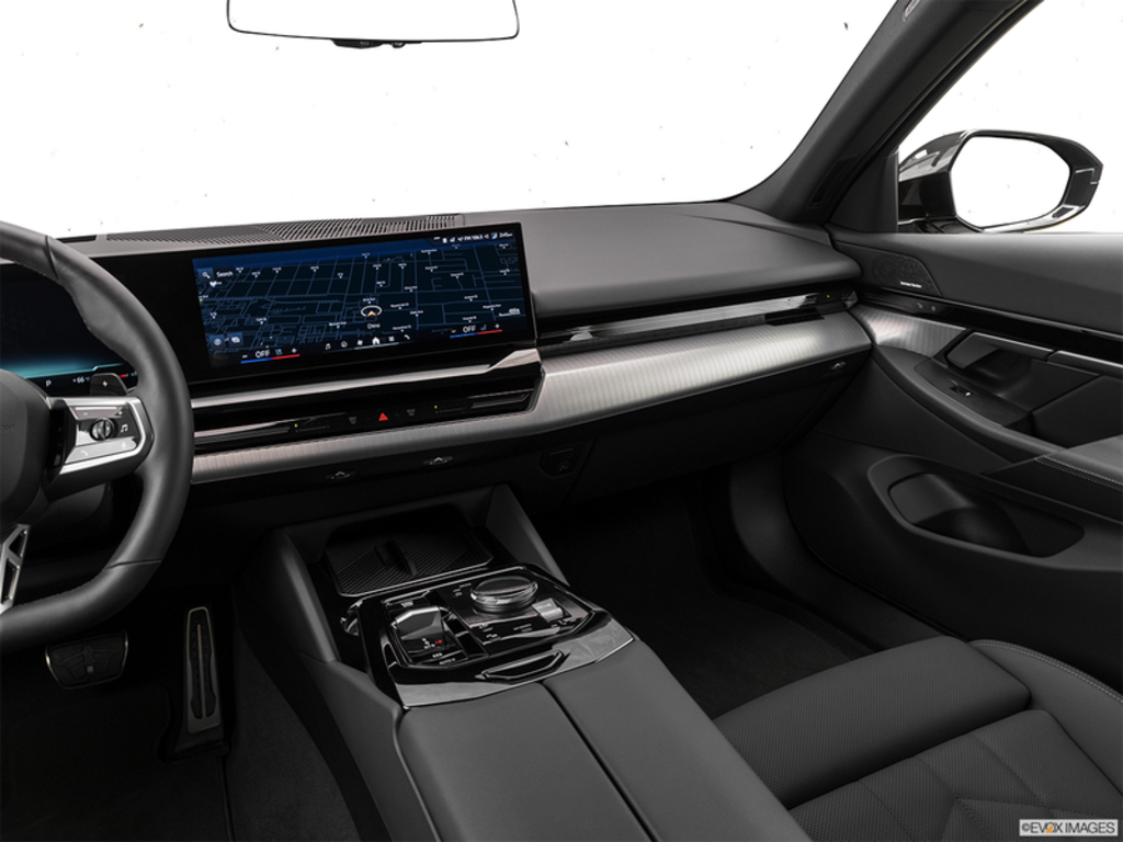 2025 BMW 530i xDrive, 温哥华, 全款车