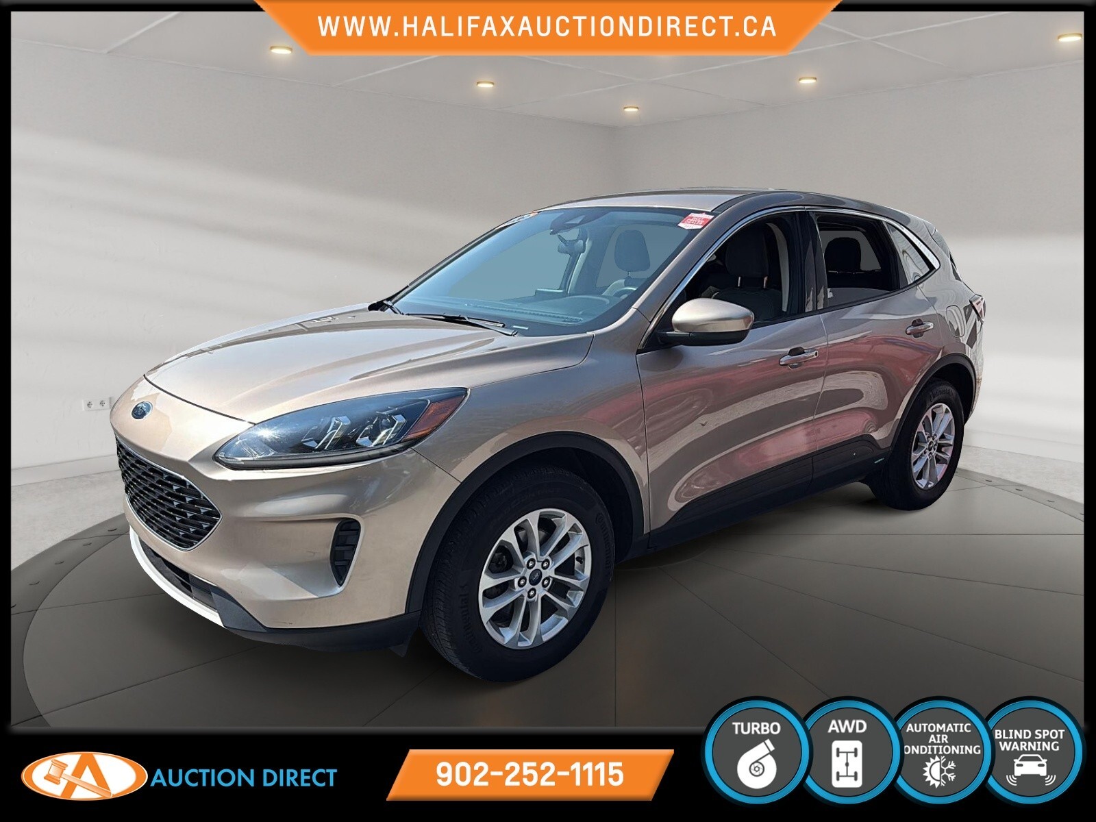 2020 Ford Escape SE 4x4! BACK UP CAMERA! LOW KMS!