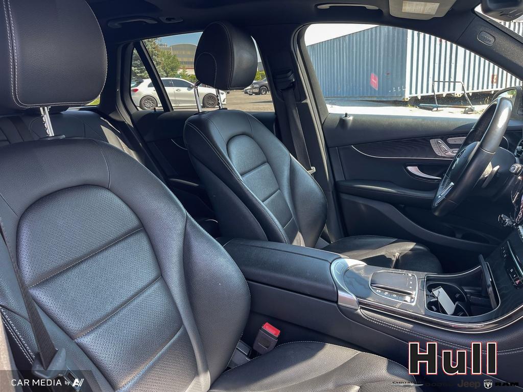 2020 Mercedes-Benz GLC 300 4MATIC, Toronto, Cash