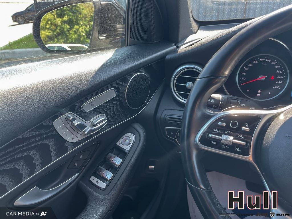 2020 Mercedes-Benz GLC 300 4MATIC, Toronto, Cash