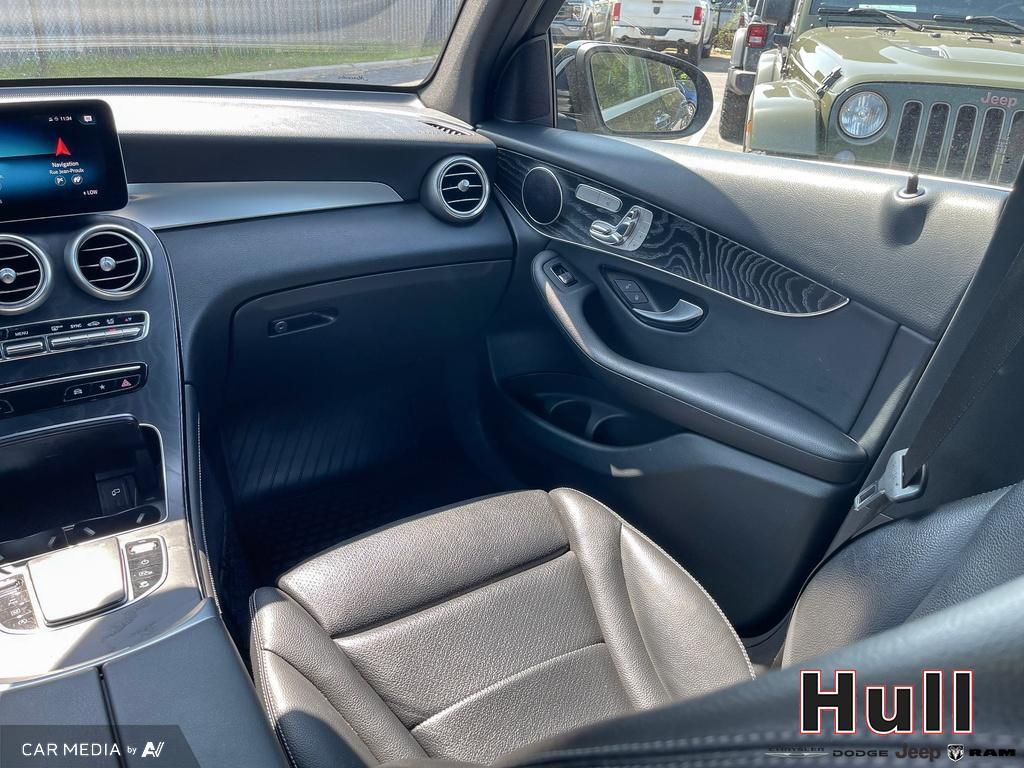 2020 Mercedes-Benz GLC 300 4MATIC, Toronto, Cash