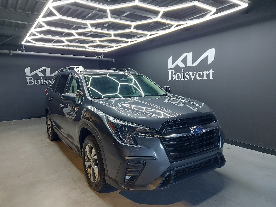 Subaru Ascent Touring AWD with Captains Chairs