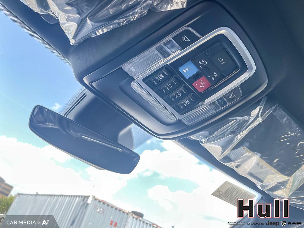 2025 RAM 1500 Sport, Toronto, Cash