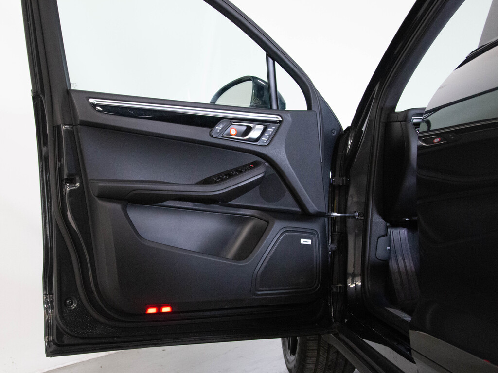 2021 Porsche Macan S, Toronto, Cash