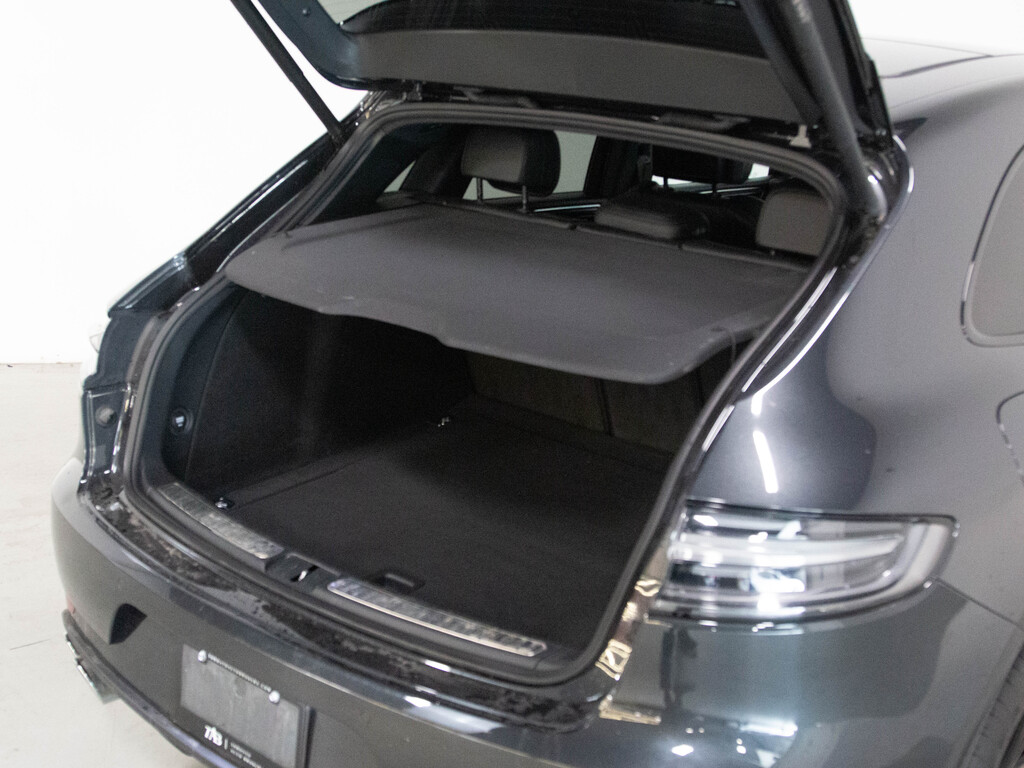 2021 Porsche Macan S, Toronto, Cash