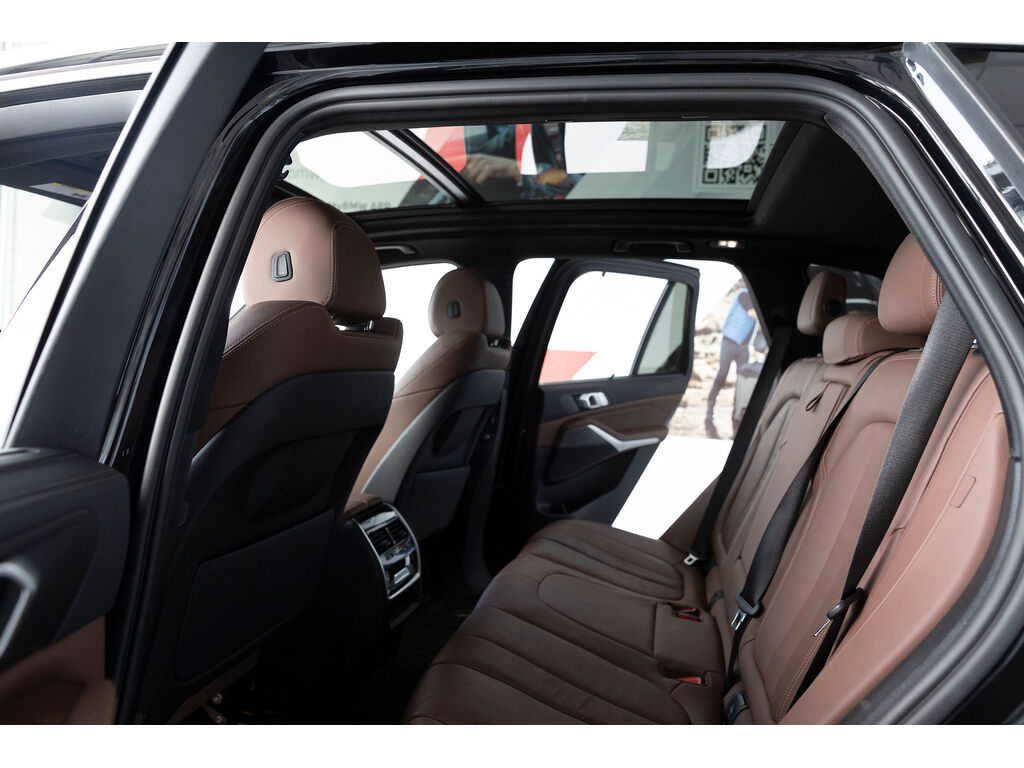 2022 BMW X5 PHEV xDrive45e, Vancouver, Cash